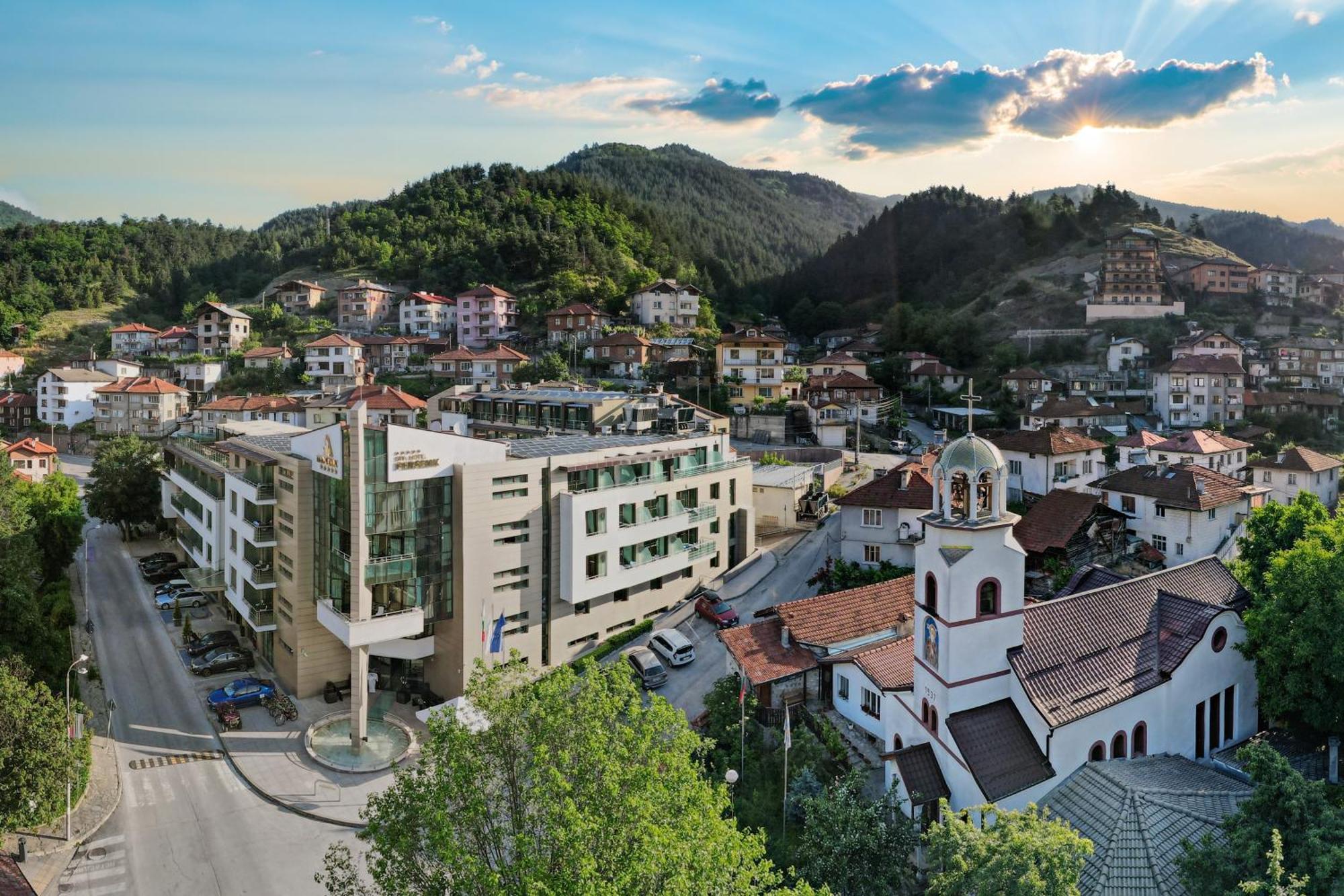 Spa Hotel Persenk Devin Exteriör bild The University of Patras
